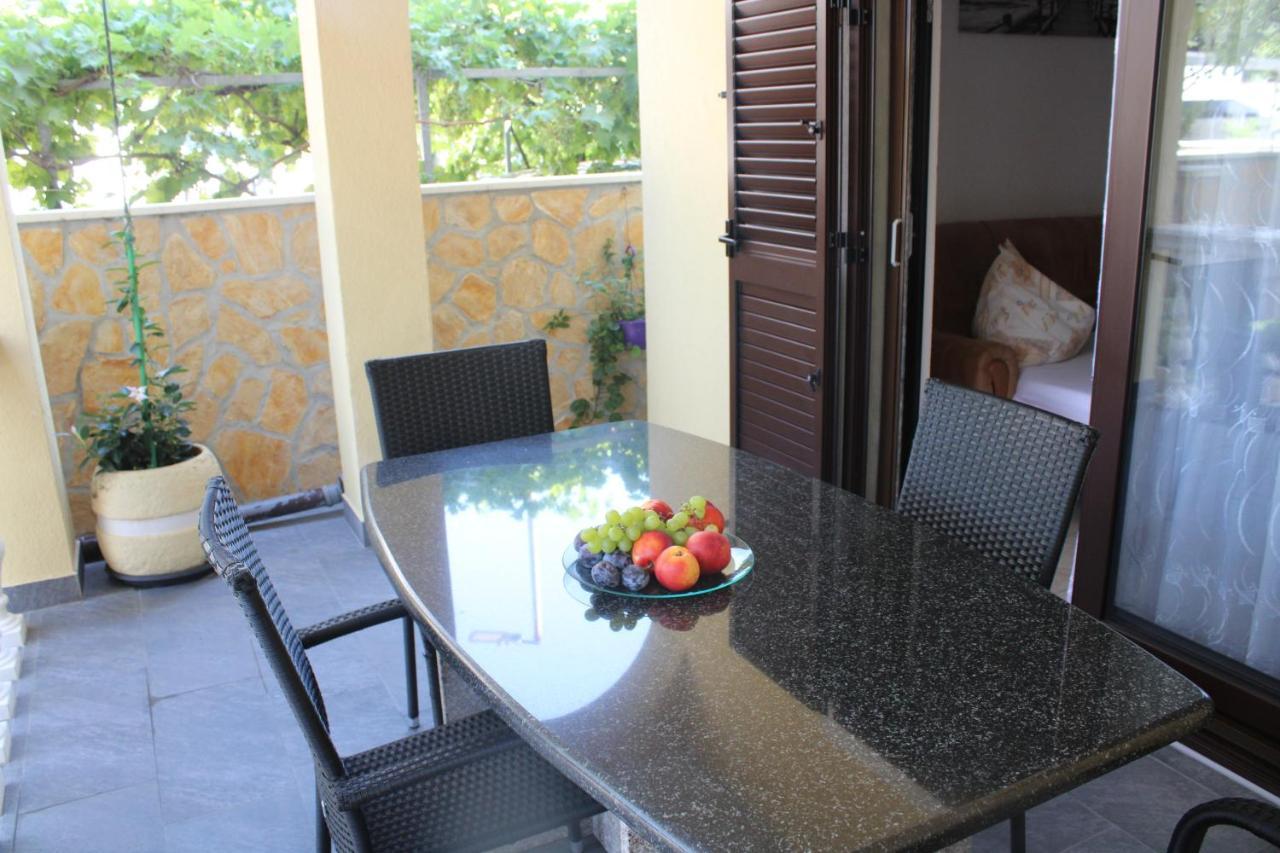 Apartments Villa Macola Trogir Luaran gambar