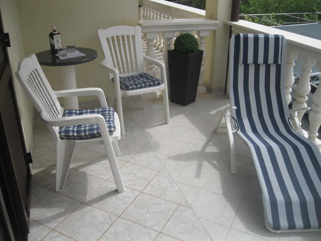 Apartments Villa Macola Trogir Luaran gambar