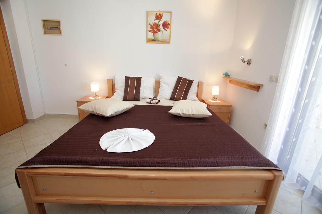 Apartments Villa Macola Trogir Luaran gambar