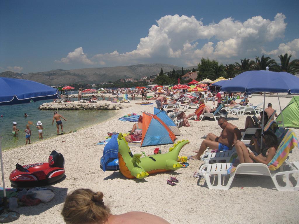 Apartments Villa Macola Trogir Luaran gambar