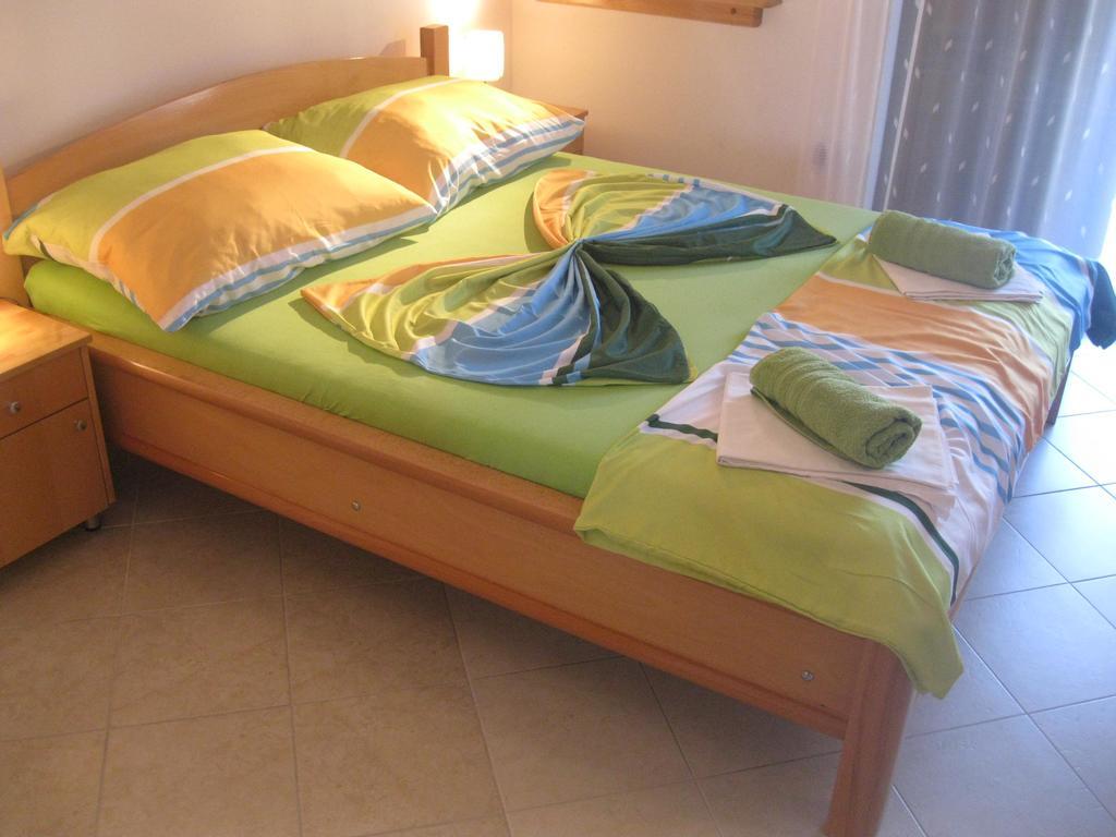Apartments Villa Macola Trogir Luaran gambar