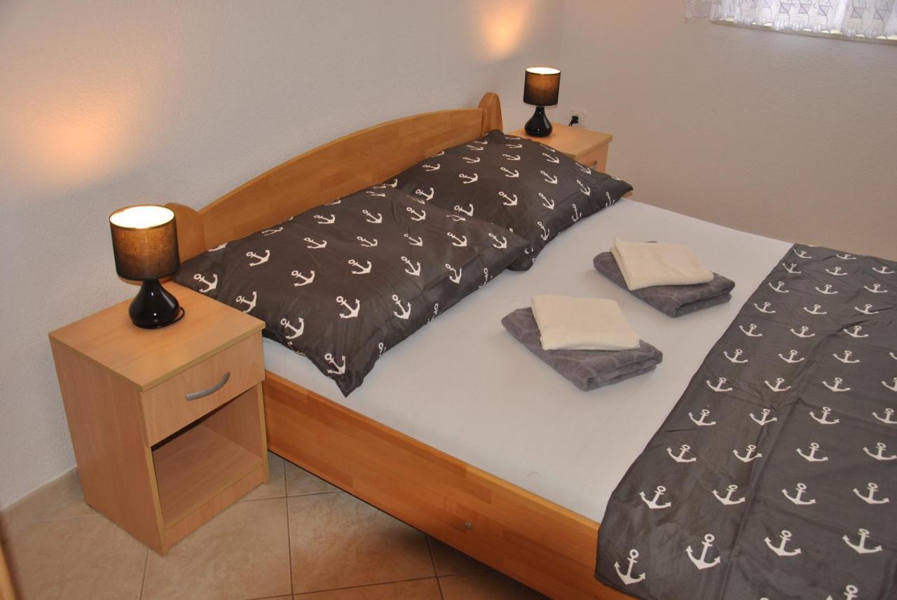 Apartments Villa Macola Trogir Luaran gambar